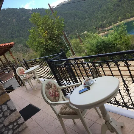 Aithra Boutique Affittacamere Tsivlos